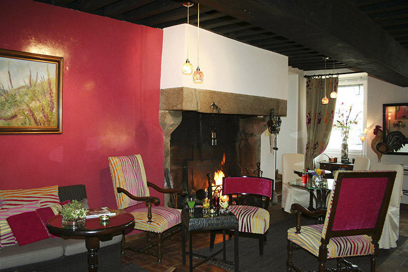Logis Hotel Restaurant Nougier Saint-Etienne-de-Fursac Exterior photo